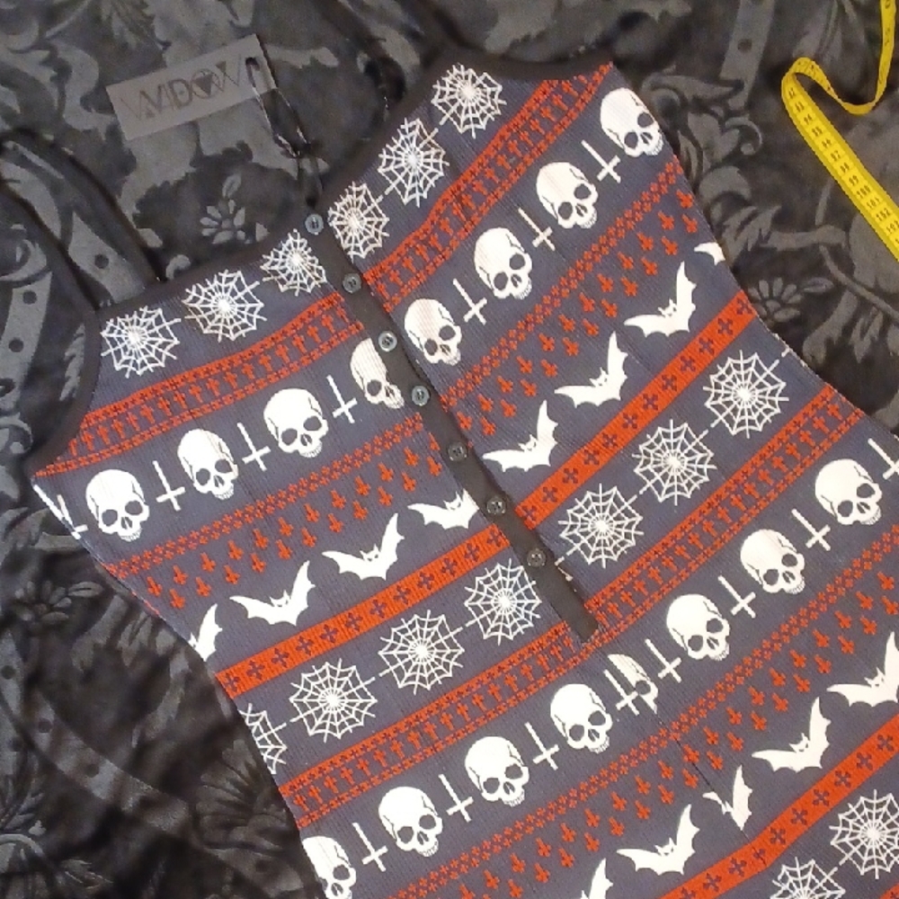 DOLLSKILL WIDOW 1X SPOOKY LOVES THERMAL ROMPER  RED/BLACK